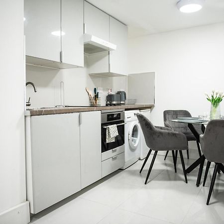 1B Apartment, 30 Mins To Oxford Street London Exteriör bild