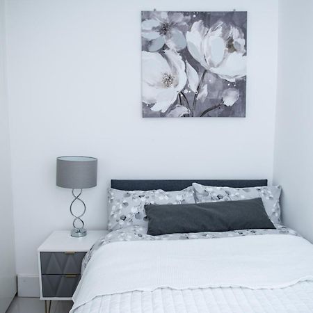 1B Apartment, 30 Mins To Oxford Street London Exteriör bild