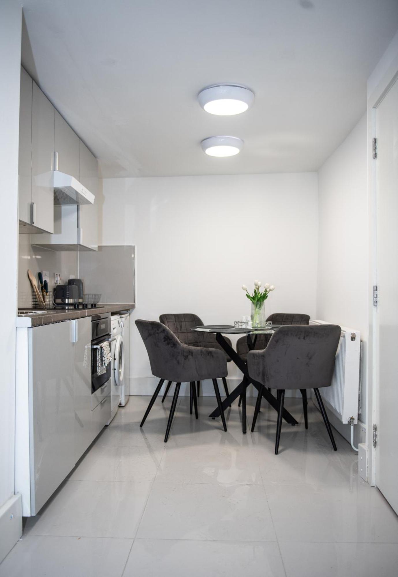 1B Apartment, 30 Mins To Oxford Street London Exteriör bild